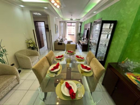 Apartamento pé na areia com vista mar lateral